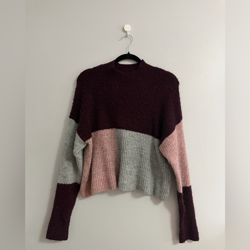 Colorblock cropped Women's Sweater - Burgundy, Gray, and Pink